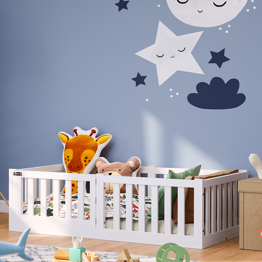 Tapi Bodenbett 70x140 cm mit Tür, weiß lackiert, Kiefer massiv, inkl. Lattenrost